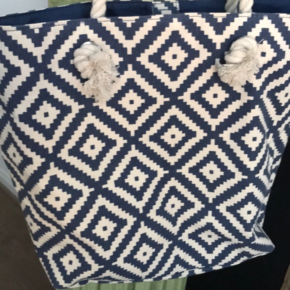 Summer & Rose Tote Bag - Picture 3 of 3